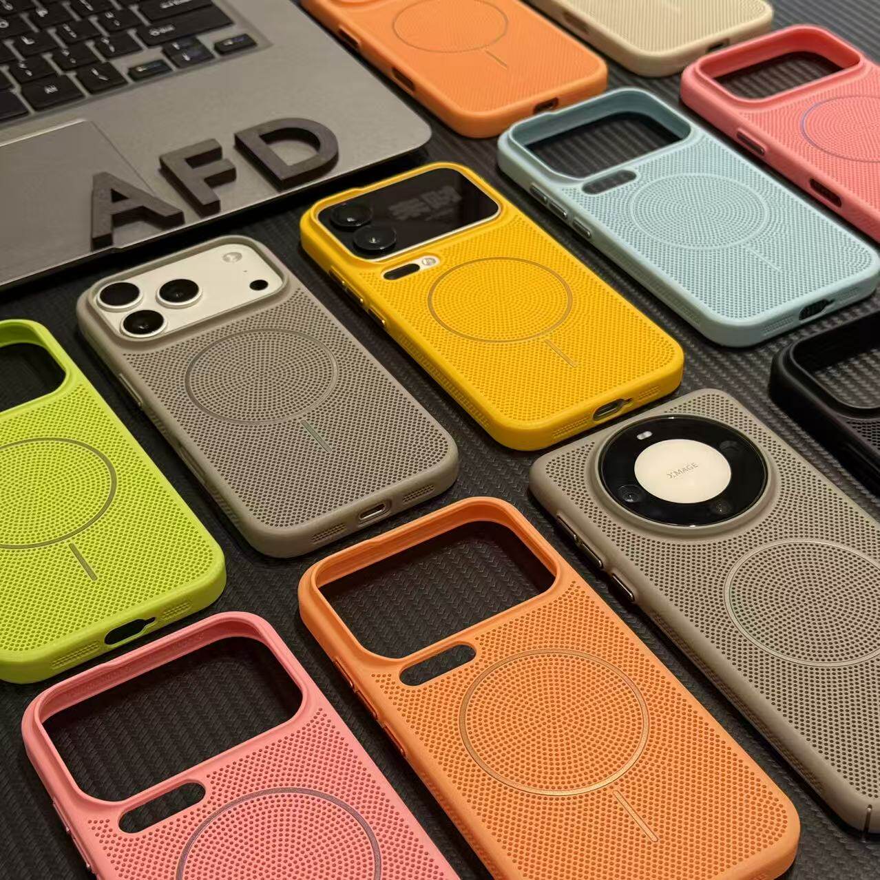 新款无线充磁吸散热网孔适用苹果17promax手机壳简约ins风高级感iPhone16/15/14pro新款华为P70小米17pro男女