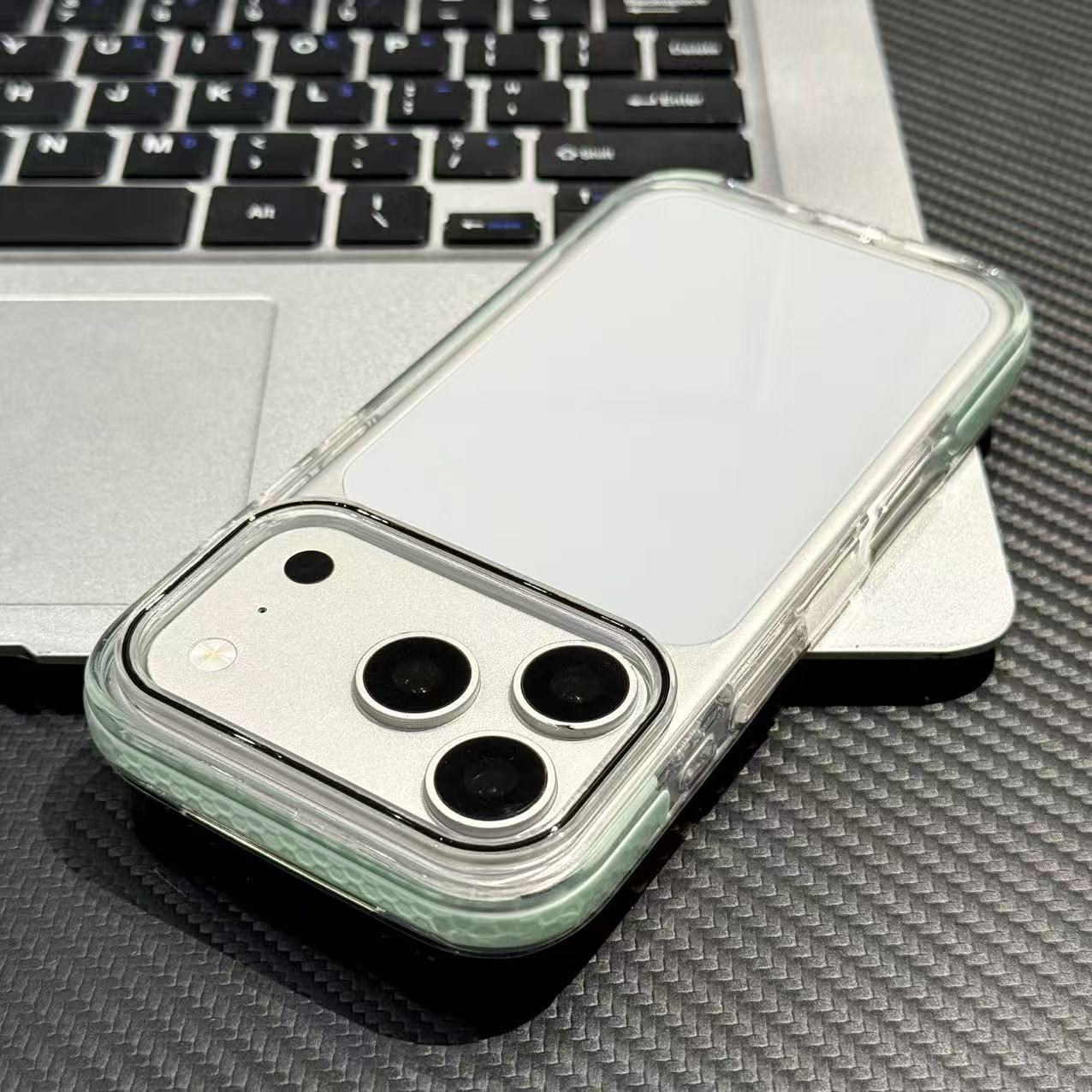 夏日撞色足球纹边框适用于苹果16/17promax手机壳透明适用iPhone15plus/14防滑纹13pro/12情侣款14Pro保护套