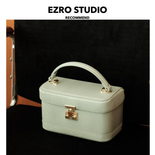 一作 蜥蜴纹牛皮质感真皮方盒子包锁扣斜挎小包精致可爱 EZRO