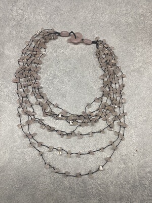 青岛饰品天然石粉晶石多层项链不退换 5.47