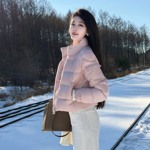 2025冬新款白色立领短款羽绒服女