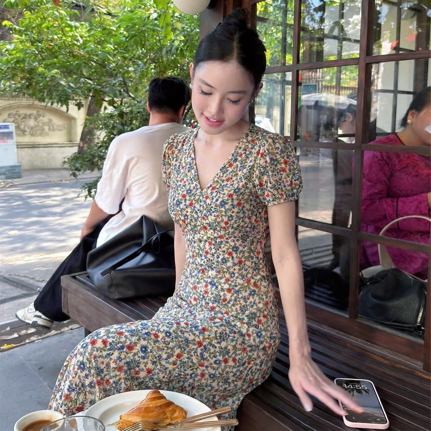 瑾姑娘法式V领碎花显瘦连衣裙