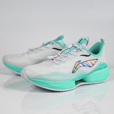 李宁男大童轻量高回弹童跑步鞋