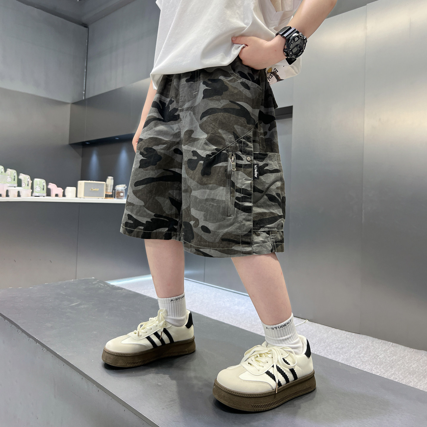 贝田男童夏季酷帅工装迷彩短裤图片