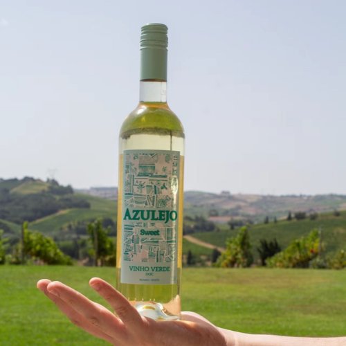 清甜爽口 葡萄牙绿酒 蓝瓷甜白葡萄酒 AZULEJO VINHO VERDE 微酸