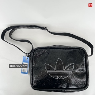 经典 光雨体育 男子PU亮面潮流 三叶草 休闲斜挎包JD5558 Adidas