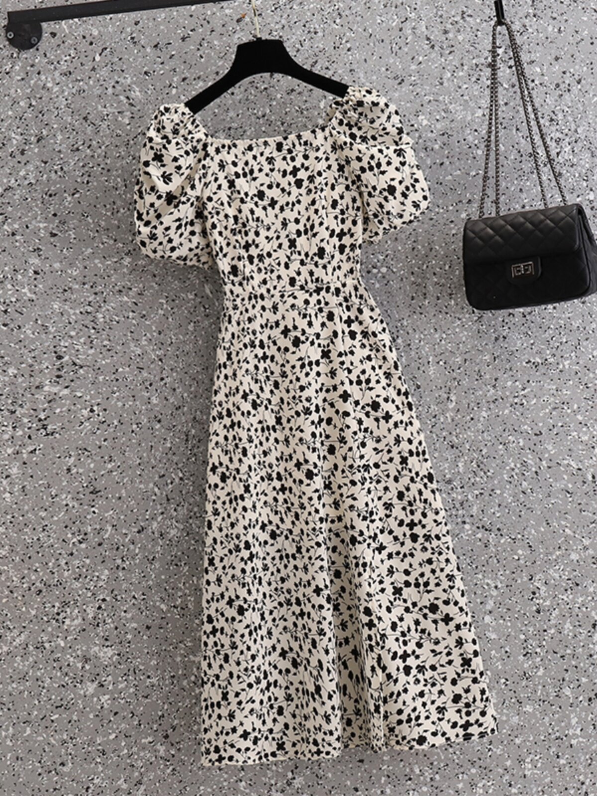 수유원피스 여름 반팔 외출 중간길이 꽃무늬 패셔너블 슬림 플러스 사이즈 핫맘 산후 수유 롱원피스 트렌디