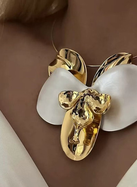 欧美风夸张个性金属亮面滴油玉兰花朵项圈时尚气质高级感锁骨链女