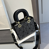 法国小众2025新款 包包女流行时尚 单肩斜挎包复古小方包手提戴妃包