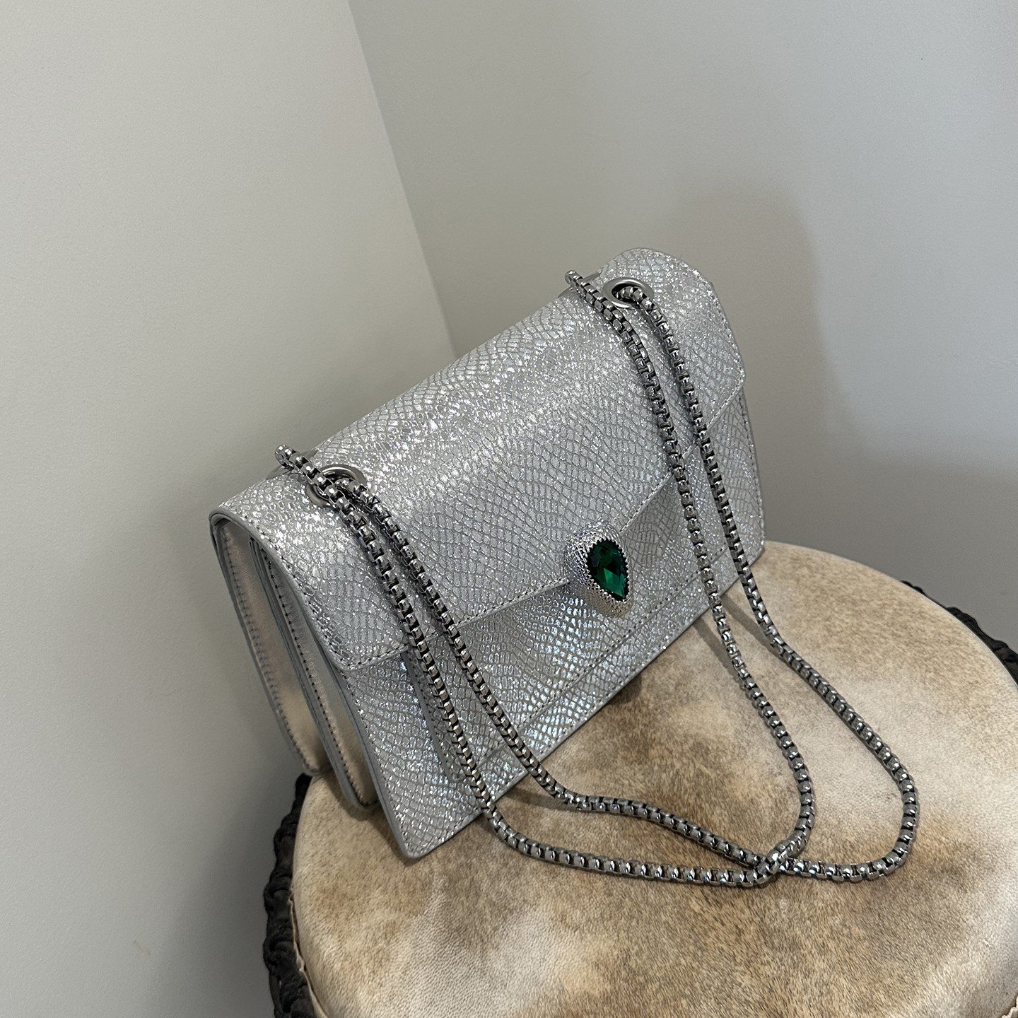 韩系时尚少女复古闪亮金属色亮片包银色包包单肩包旅游度假腋下包