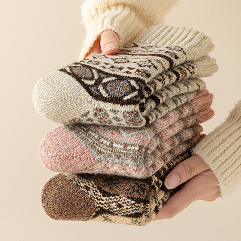 【5双装】冬季搭配鞋带保暖羊毛加厚复古毛圈女中筒wa~