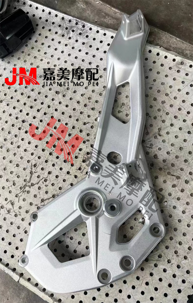 宝马F900R F900XR 左右脚踏支架脚蹬脚踏板后刹车杆换挡杆挂档杆