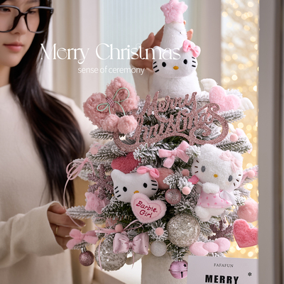 hellokitty圣诞树桌面摆件