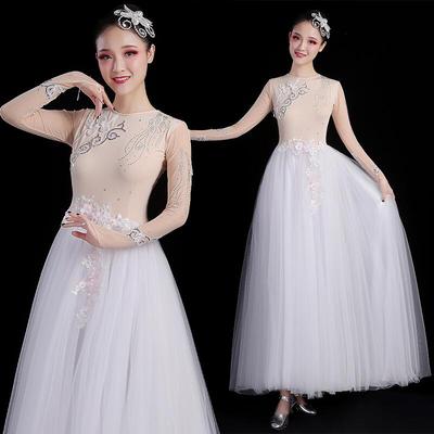 飘逸大裙摆舞蹈表演服古纳河同款