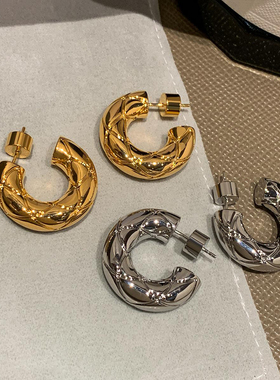 S925银针金属菱格纹圆圈耳环女轻奢高级感小众独特耳圈秋冬耳饰品