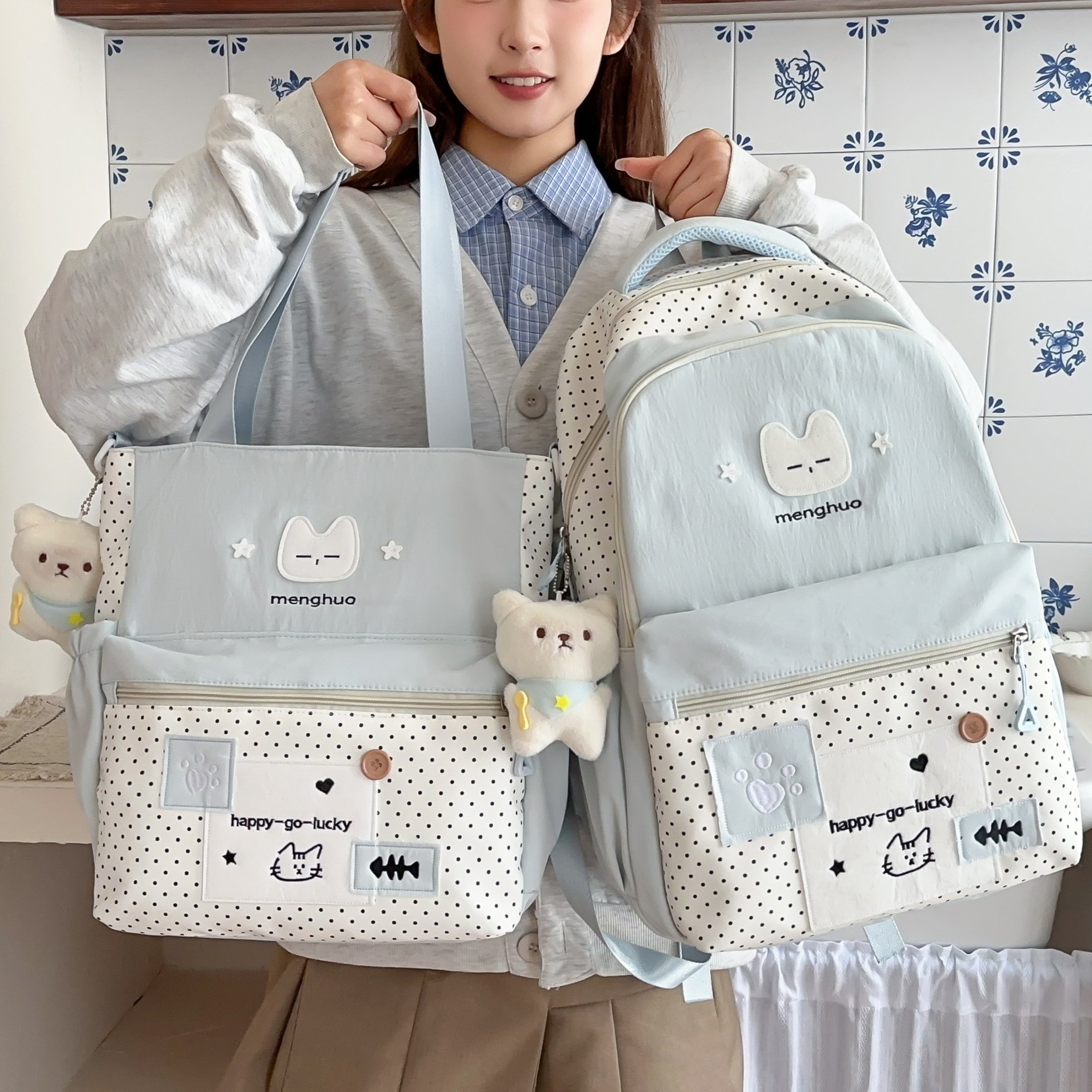 小清新书包女生小学生多隔层双肩包大容量初中高中生背包女高颜值