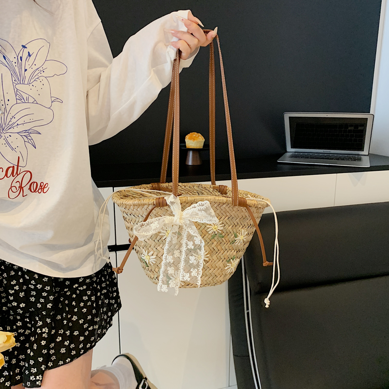 法式高级感2025新款女包绣花手工编织包单肩时尚沙滩包清新草编包