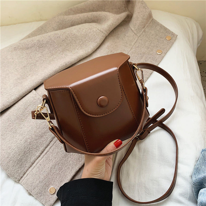 复古甜酷风森系斜挎手提水桶包