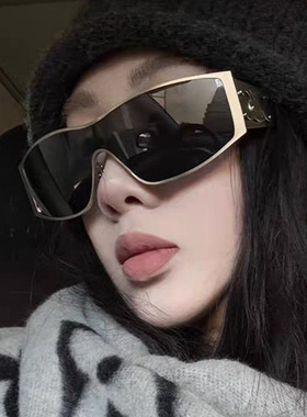 一片式连体大框发箍墨镜女潮2025新款防紫外线太阳镜男复古高级感