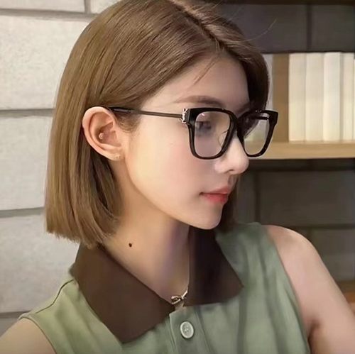 八年好店专业配镜眼镜框