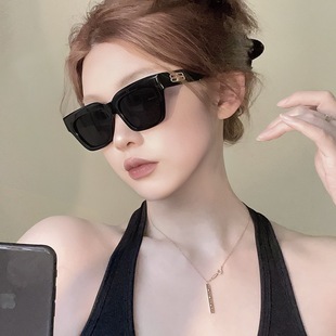 黑色甜酷风墨镜女款2024新款高级感防紫外线近视太阳镜遮阳倒梯形