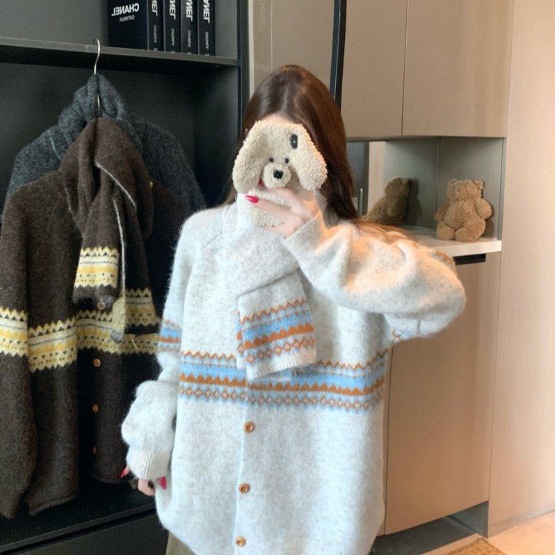 实拍大码女秋冬宽松复古费尔岛提花配围巾毛衣外套休闲软糯针织衫