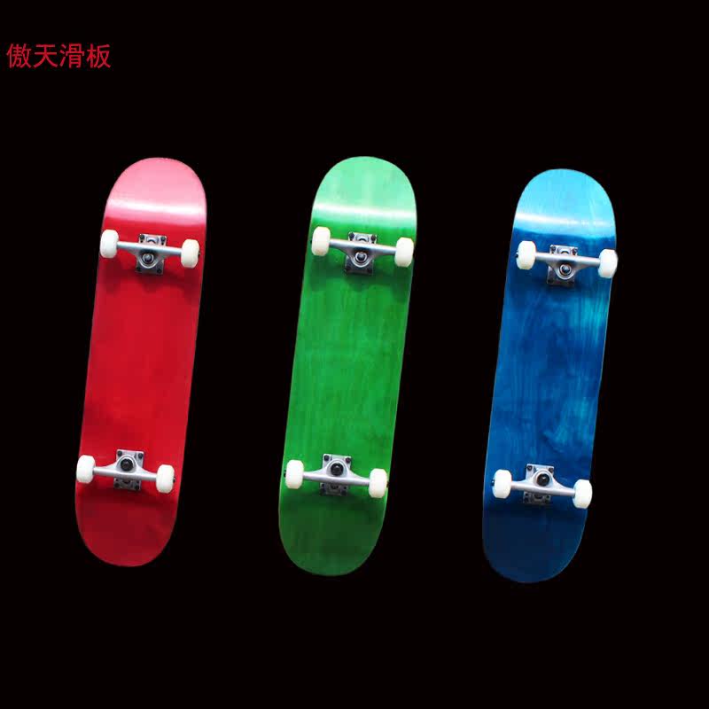 Skateboard pour homme femme enfant      - Ref 2592978 Image 1