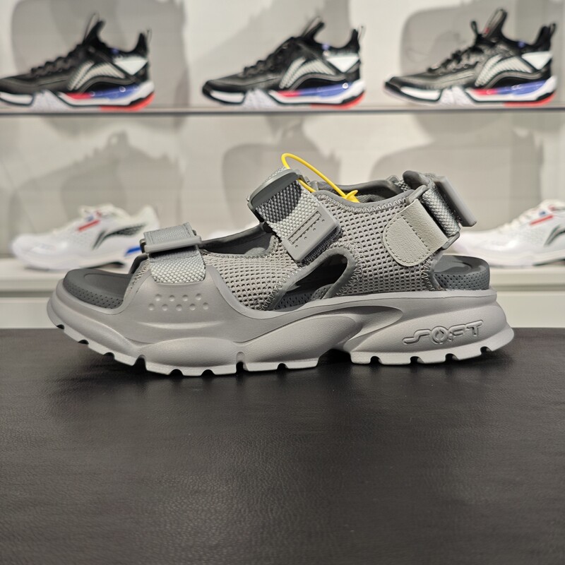 李宁凉鞋2024新品SOFT COCA男子柔软舒适潮流户外沙滩鞋AGUU001