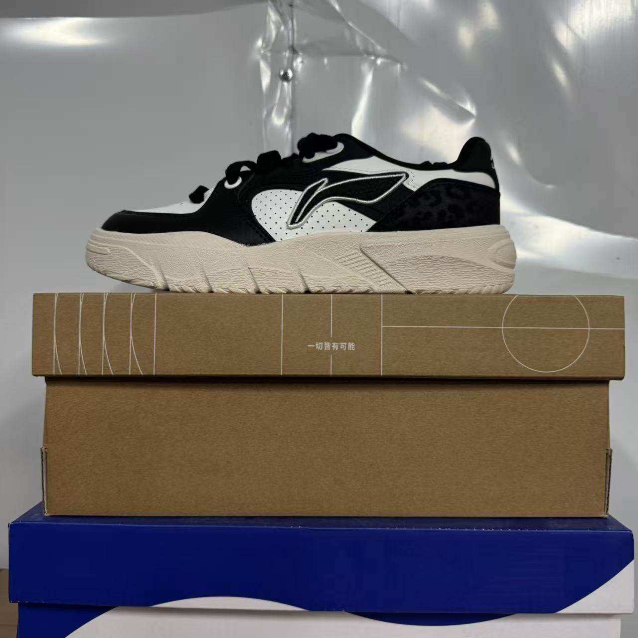 （瑕疵门店样鞋）李宁女子软弹潮流百搭低帮防滑休闲鞋AGCU582,运动鞋new,板鞋,淘宝优惠券,粉丝福利购,淘宝优惠卷