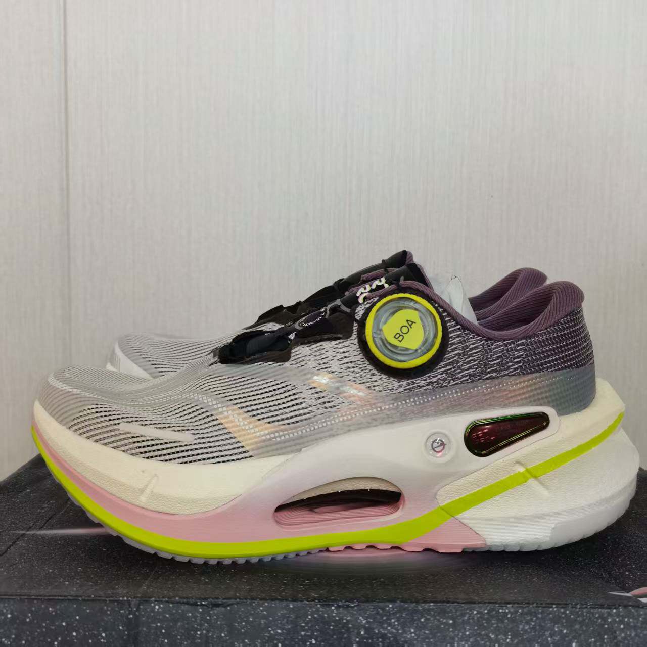 （瑕疵门店样鞋）李宁系列烈骏7PRO 碳板女子跑步鞋ARZU002