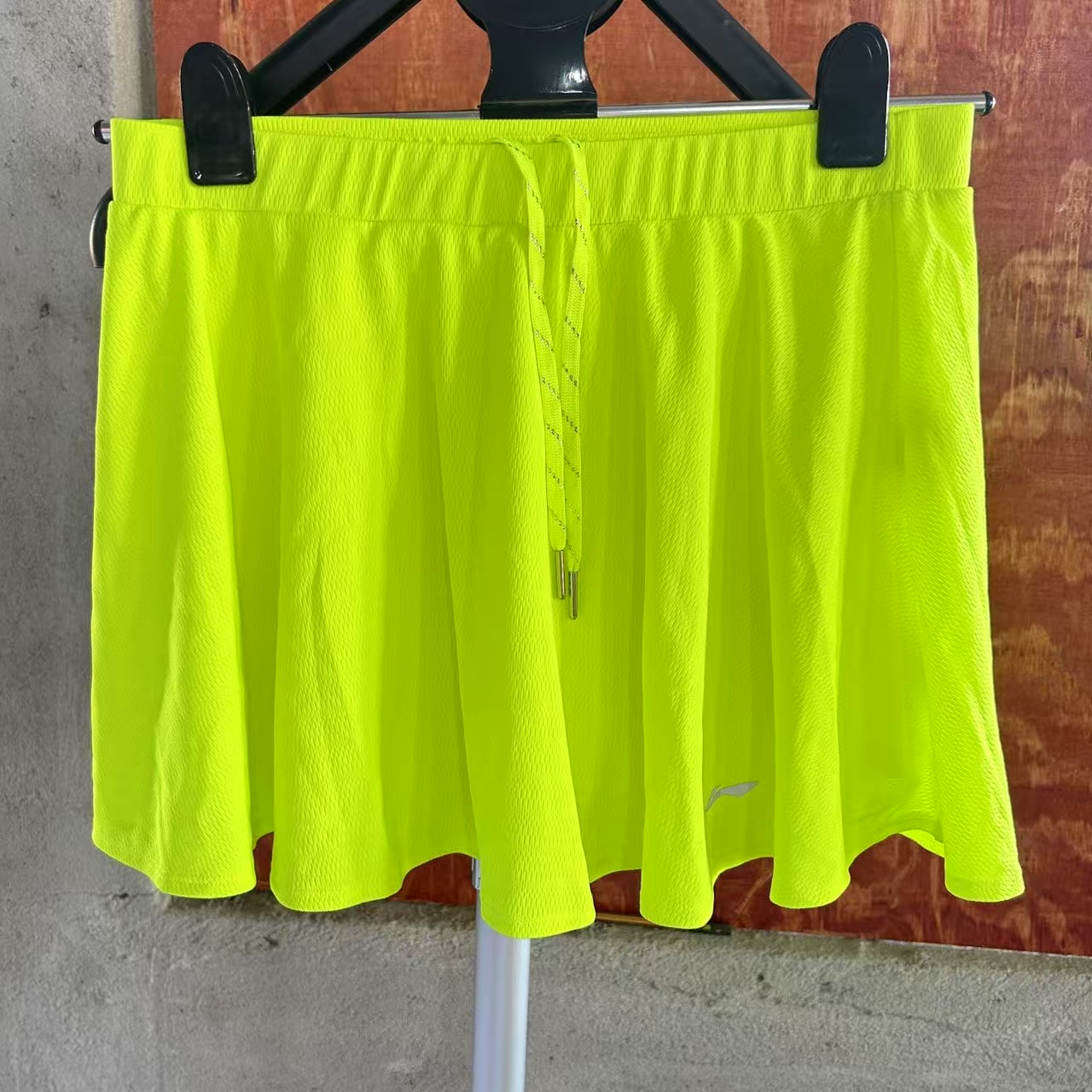 《购买前看详情B品》李宁羽毛球女款舒适户外运动裙DDDD214