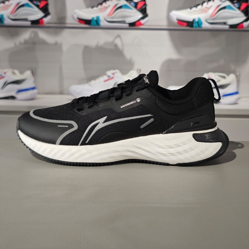 李宁跑鞋2024冬新款防护云女子休闲防泼水减震回弹运动鞋AGLU244