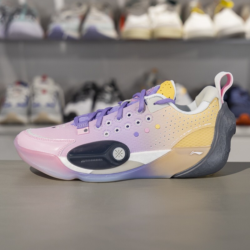 李宁韦德全城13 篮球鞋2025新款男子缓震回弹专业比赛鞋ABAV001