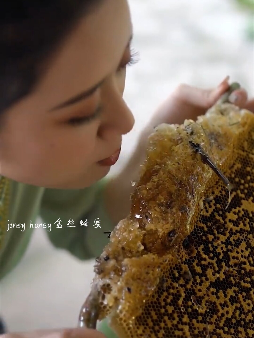 小挂蜜纯正天然野生挂蜂蜜西双版纳小草蜂大排蜂蜜小挂蜂群蜂巢蜜