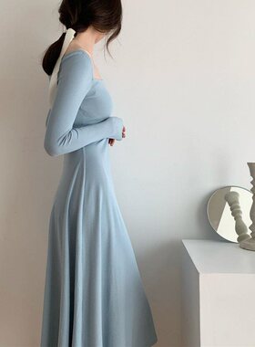 长袖针织女连衣裙2024早秋新款蓝色方领温柔裙A字过膝中长裙