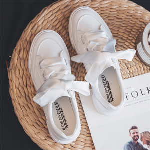 皮面丝带小白鞋