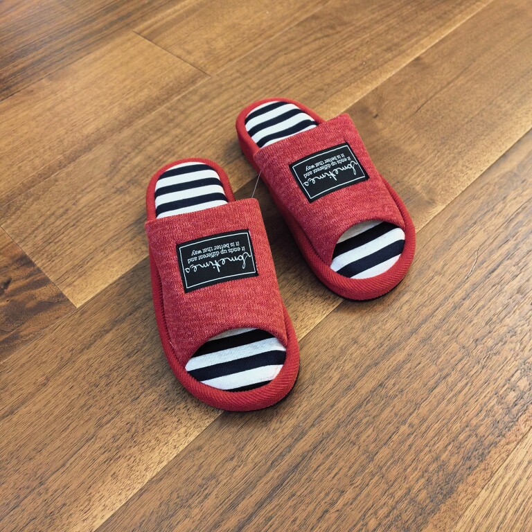 外贸出口日本日式室内居家拖鞋静音不伤地板红色轻便女士足弓拖鞋