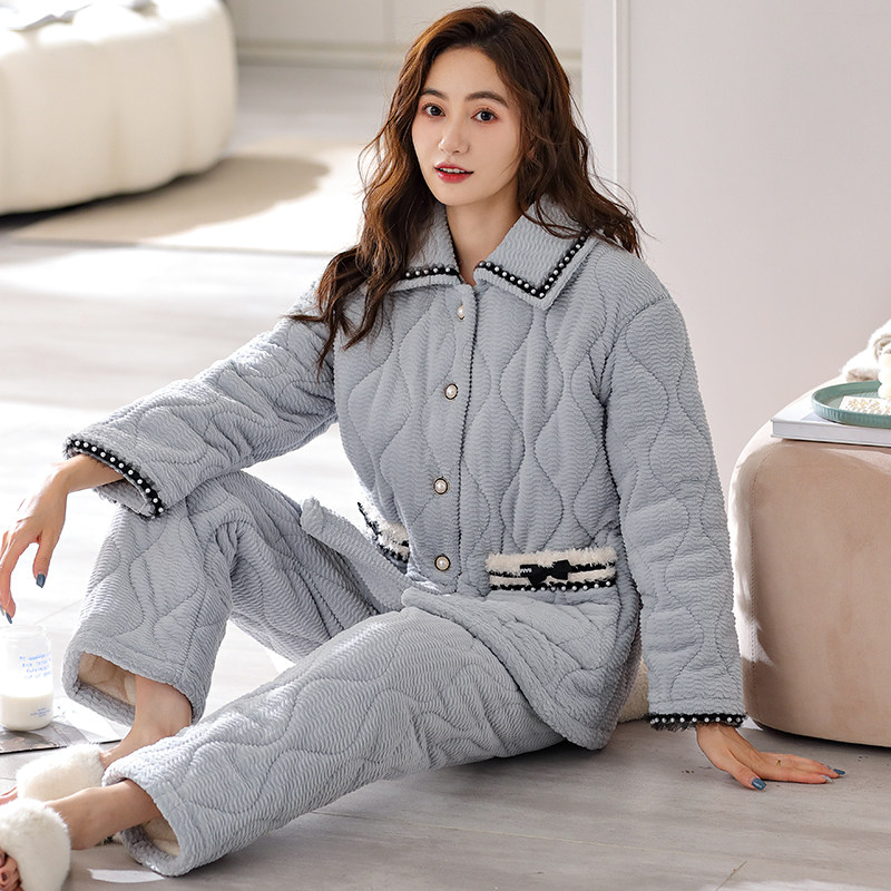 睡衣女冬季三层夹棉翻领加绒套装