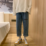 深蓝色