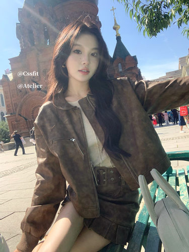 迟伞伞手工擦色小翻领皮衣套装