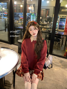 女上衣 廓形刺绣字母红卫衣风琴褶卡其衬衫 迟伞伞 艾登索女孩