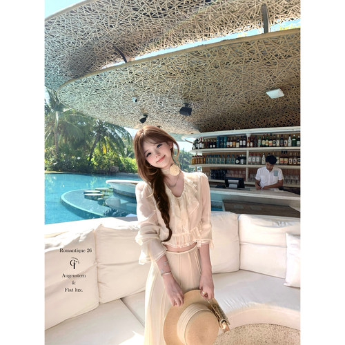 迟伞伞雪纺花朵木耳边衬衫长裙