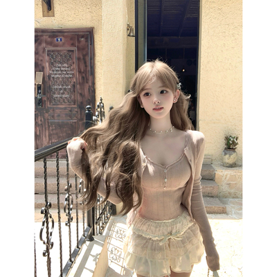 迟伞伞茶粉针织开衫蝴蝶吊带套装