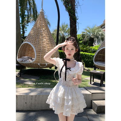 蕾丝翻领蝴蝶结连衣裙