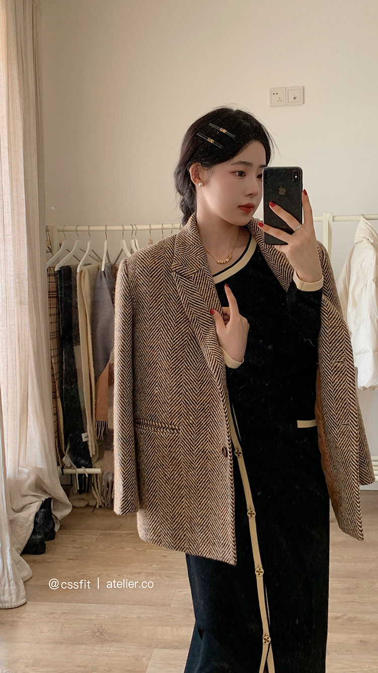枪驳领人字纹夹棉羊毛大衣