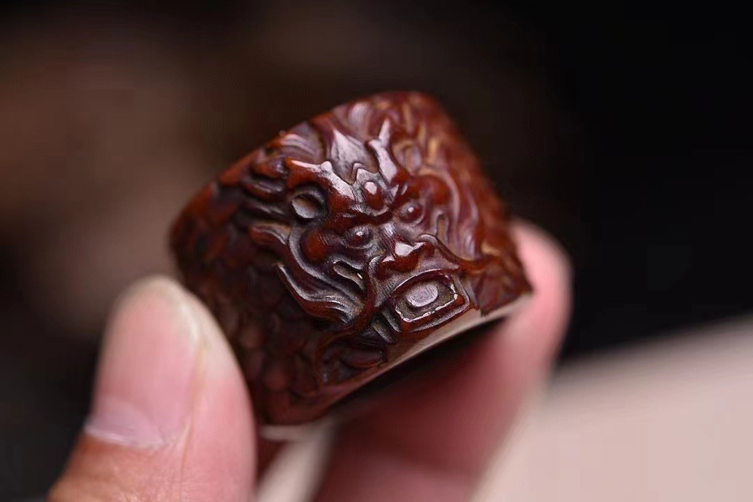 做旧牦牛骨雕刻霸气找招财龙腾四海扳指男士戒指环文玩配饰