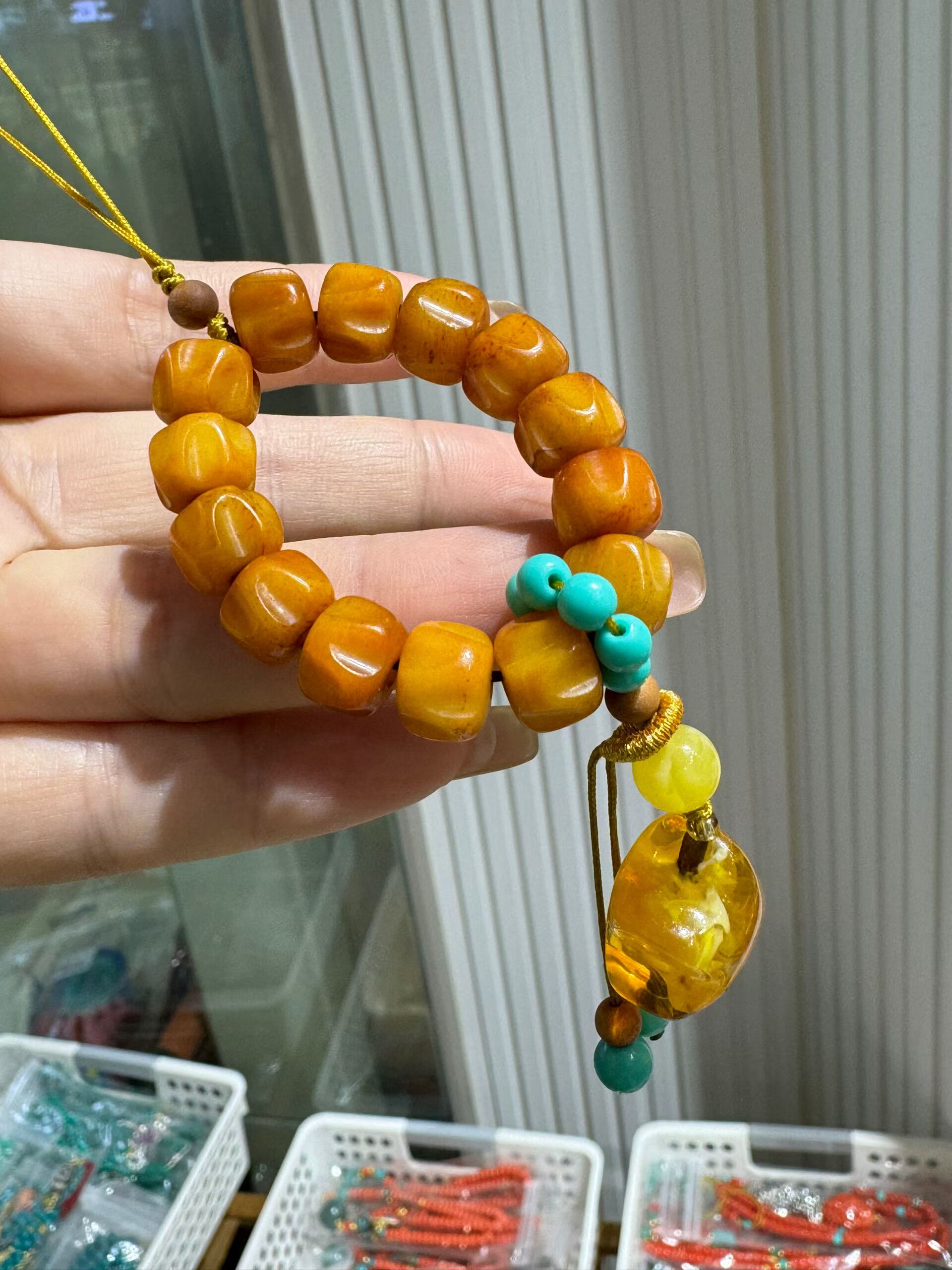 驼骨雕刻百香籽手机挂/搭配松石 琥珀小星星,车挂,包挂