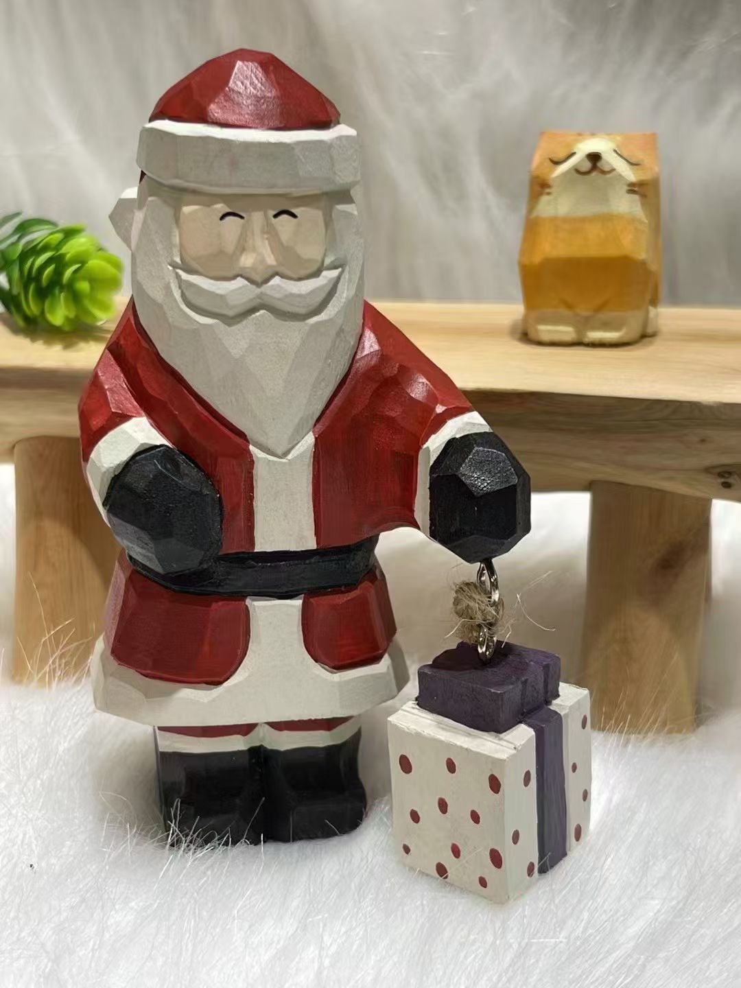特惠价圣诞系列桧木新品圣诞老人送礼物规格：12/3.5/3cm