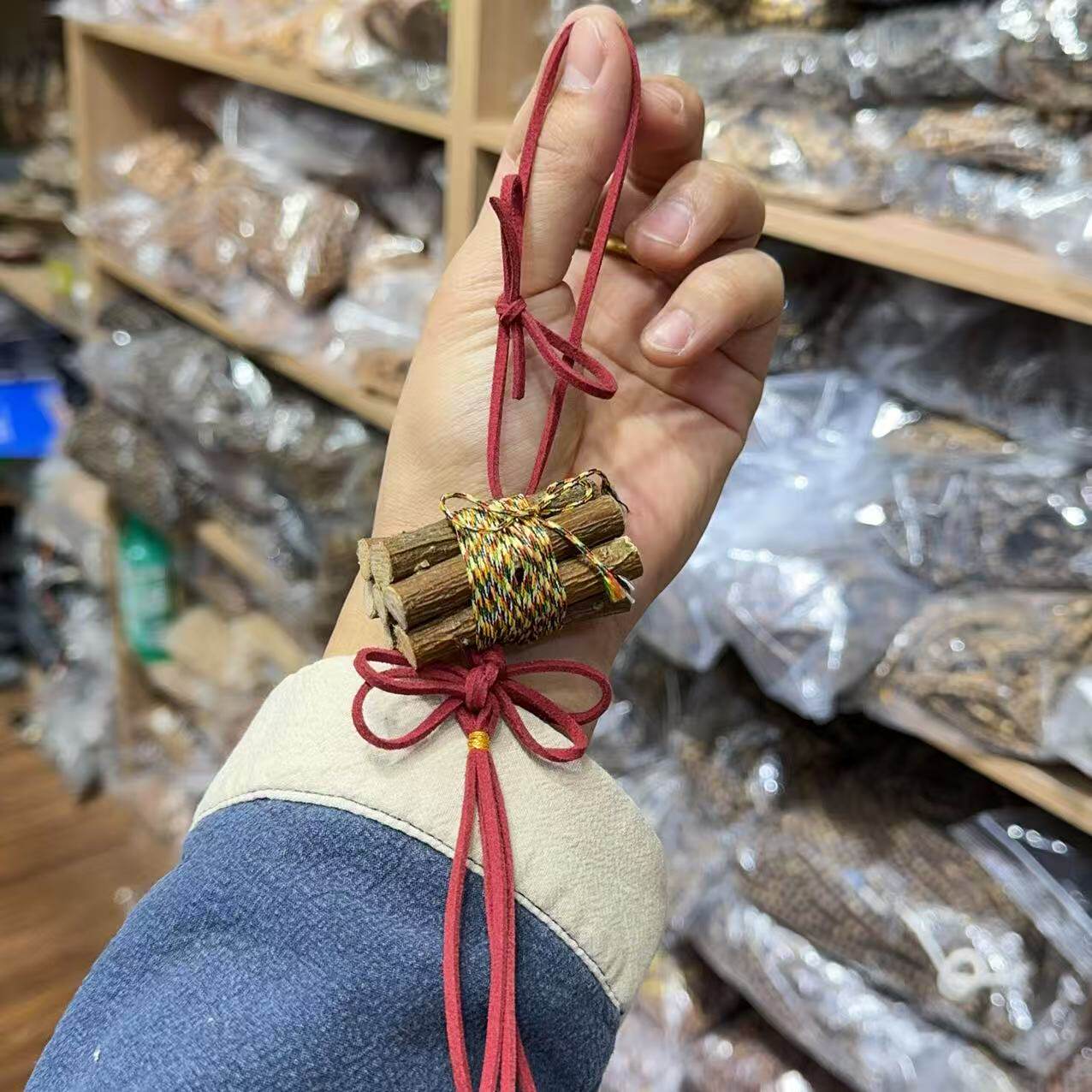 七根桃木枝真老桃树枝桃木车挂，钥匙扣随身带五色绳挂件