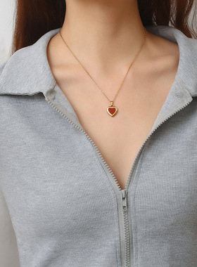 法式ins轻奢风红色爱心钛钢项链镀18K金复古桃心百搭配饰女新款